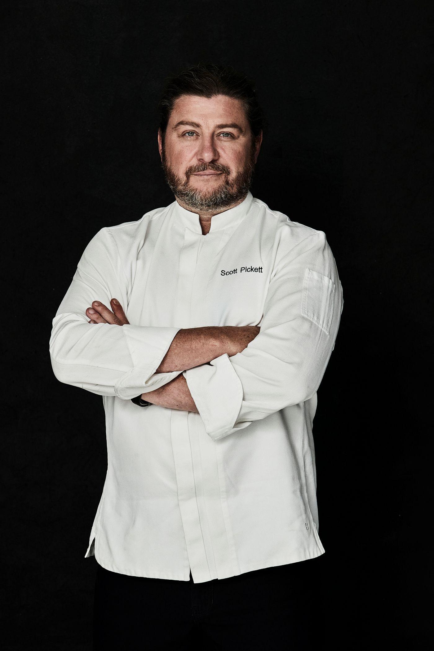 Scott Pickett旗下擁有墨爾本多家極具代表性的餐廳,包括 Matilda、Chancery Lane、Smith St Bistrot、Longrain 及 Audrey's 等,並著有兩本食譜:《Scott Pickett: A Cook's Story》和《Marriage ofFlavours》。