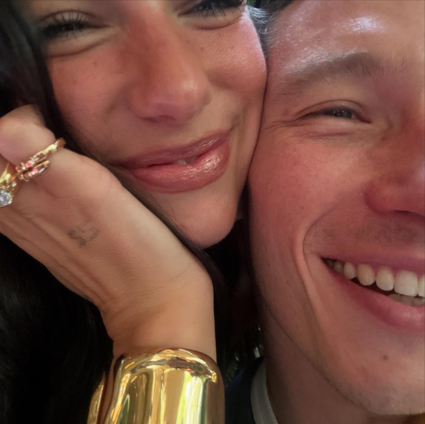 Dua Lipa與Callum Turner去年1月開始拍拖,相戀年多決定訂婚。