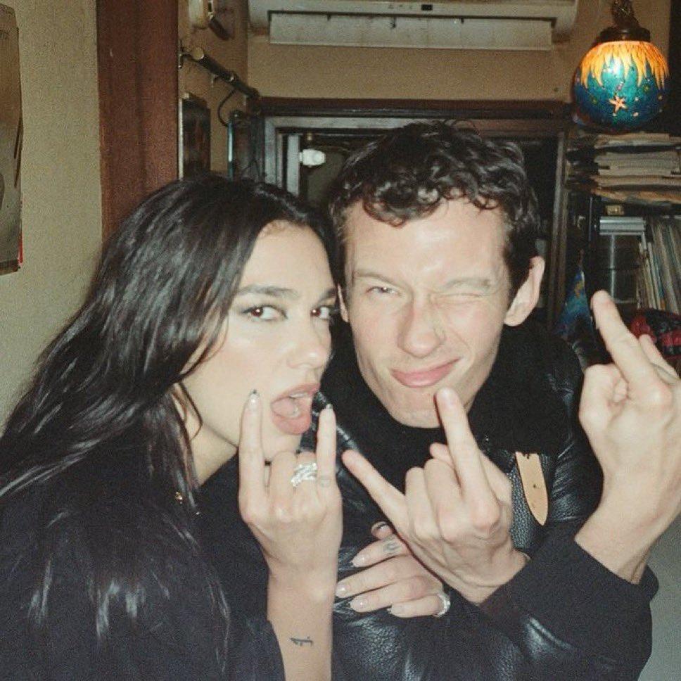 Turner Callum有拍攝工作在身,所以與Dua Lipa的婚禮,要完成所有工作才進行。