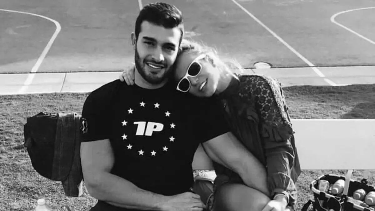 Sam受訪時稱,與Britney結婚對其演藝事業非常有幫助。(網上圖片)