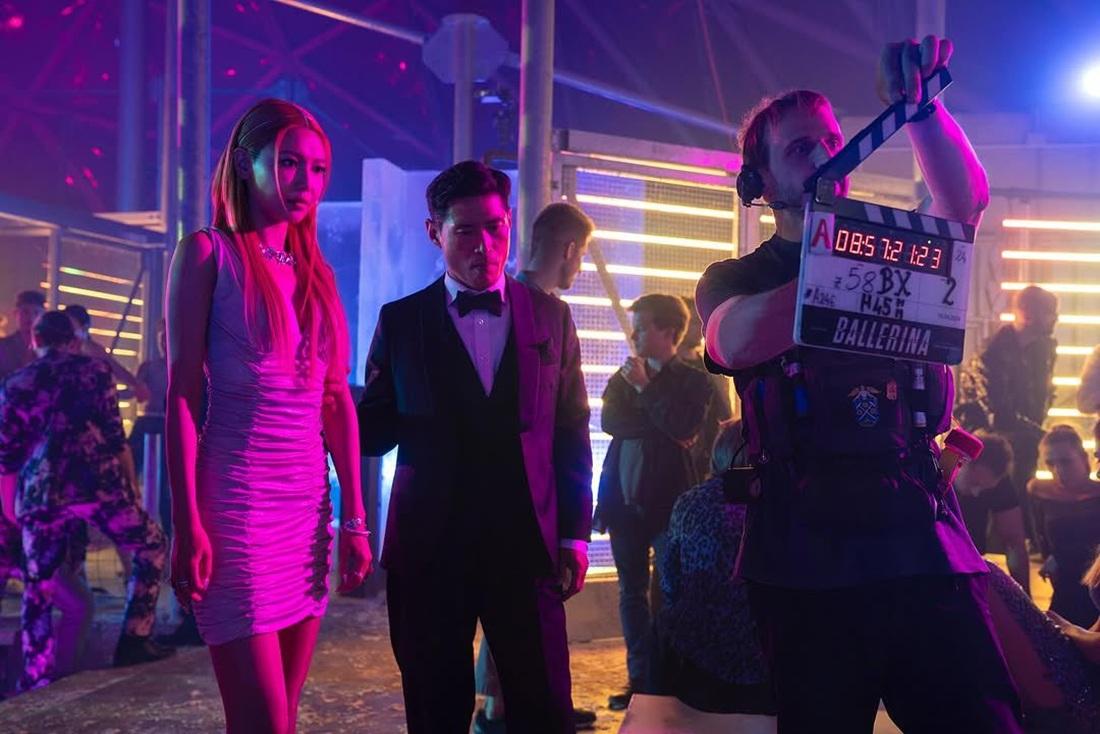 秀英表示在荷李活拍戲,不分國籍,演員非常受人尊重。