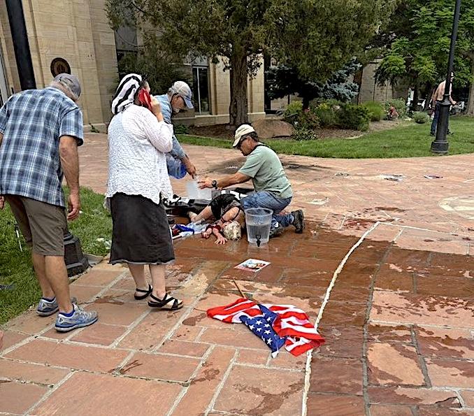 美國科羅拉多州博爾德市(Boulder)發生針對親以色列團體的襲擊事件,造成至少6人受傷,當局拘捕一名45歲男疑犯。(網上圖片/影片截圖)