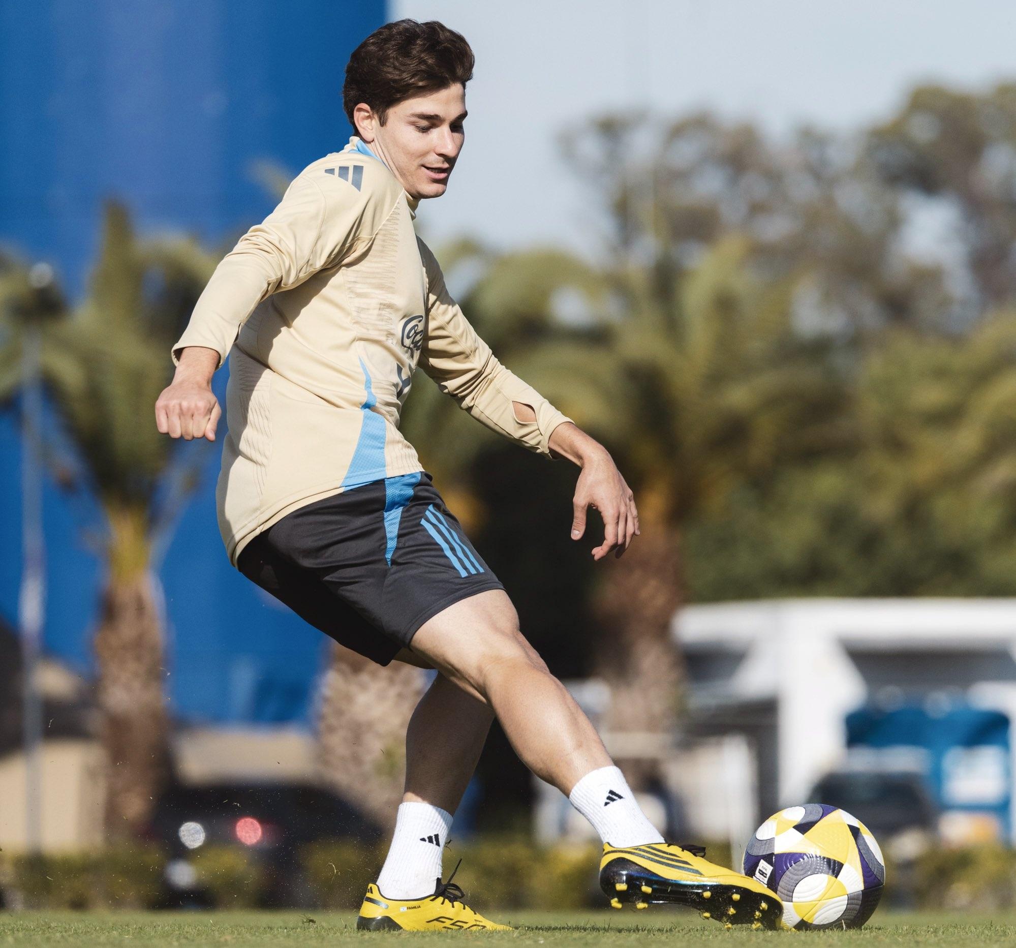 阿根廷備戰世界盃外圍賽。(阿根廷X)