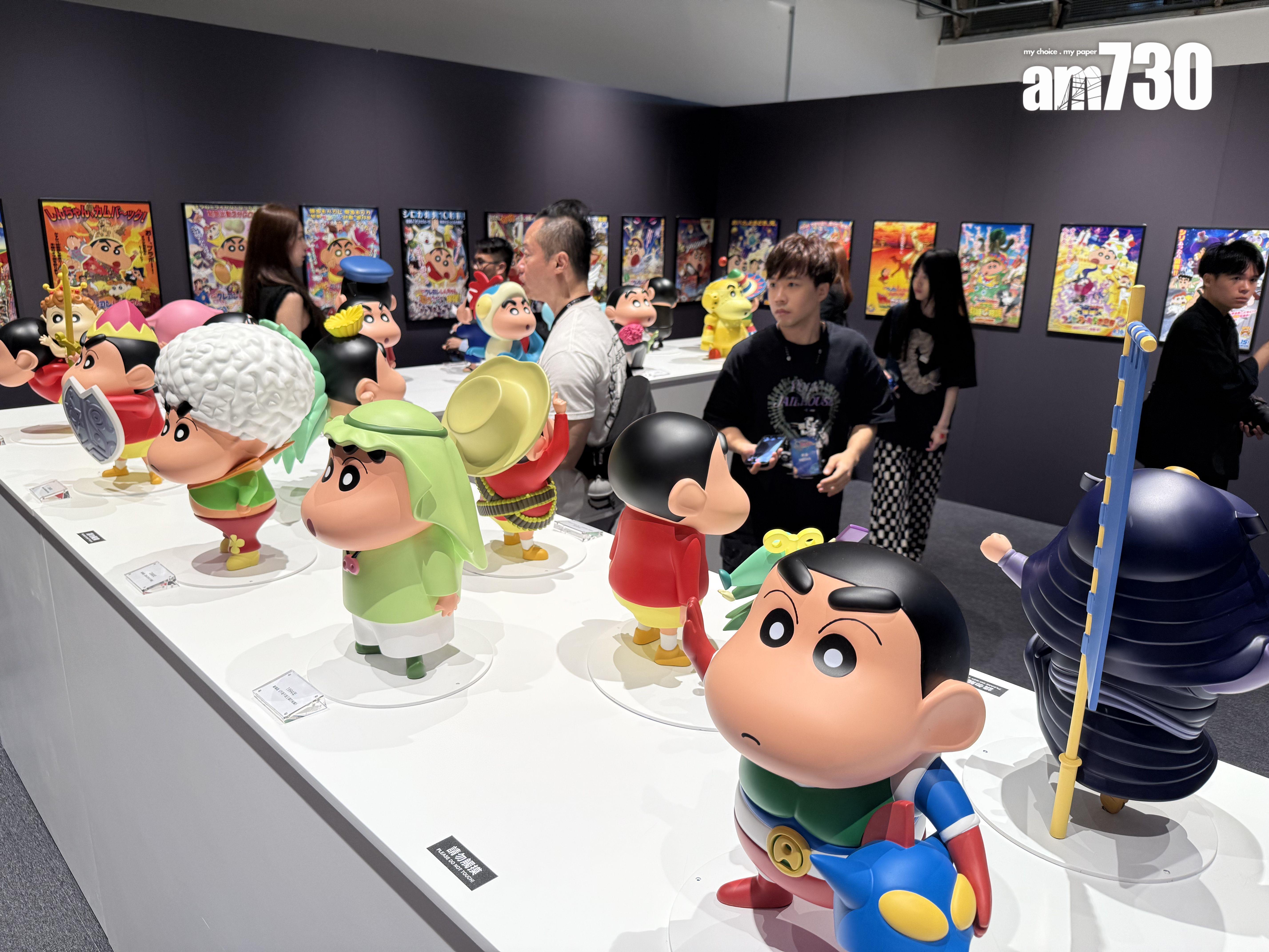 博物館展出20隻微型小新。(本報攝)