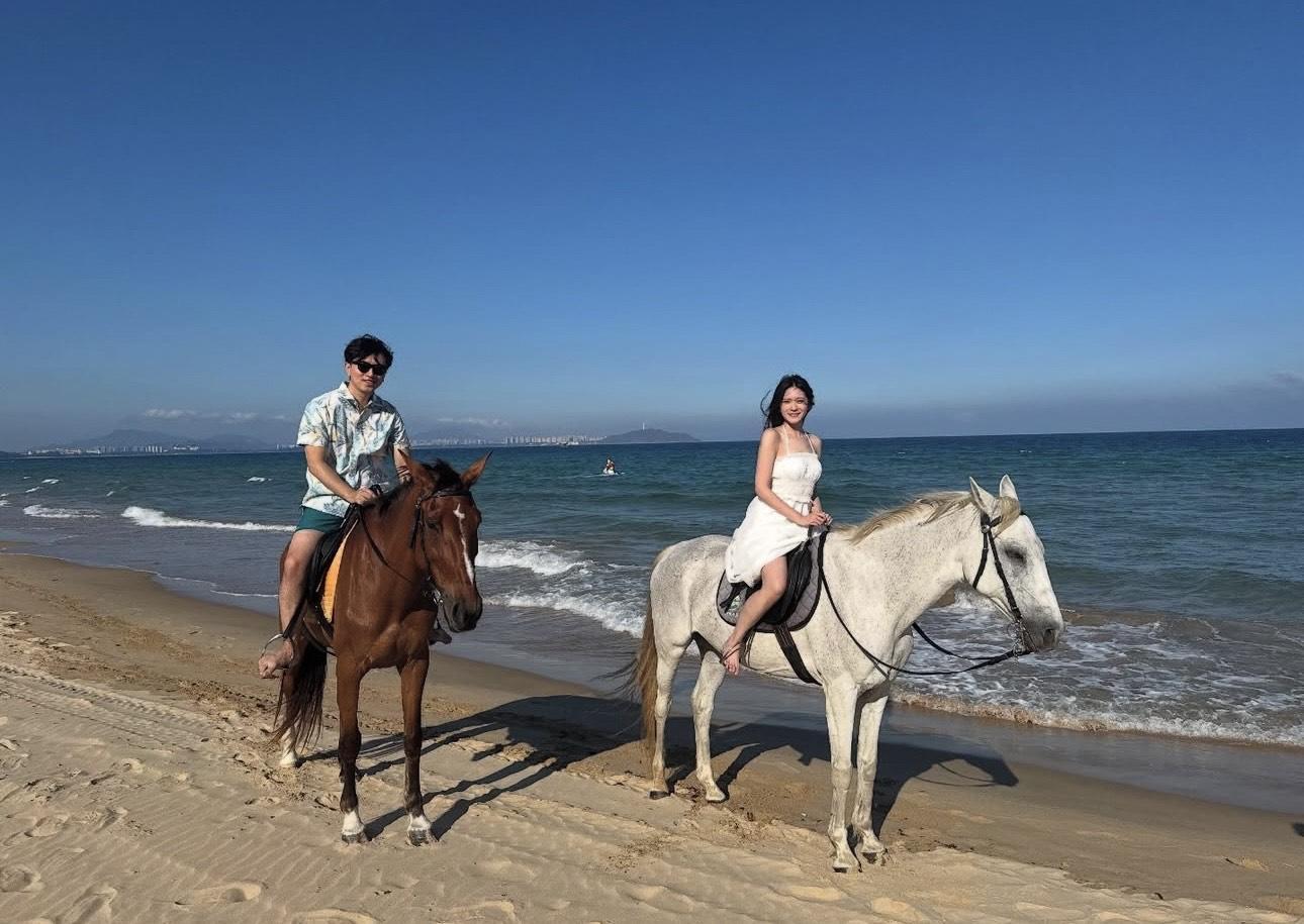 雲浩影出po宣布開騷,身為男友的T-Ma當然秒like支持。