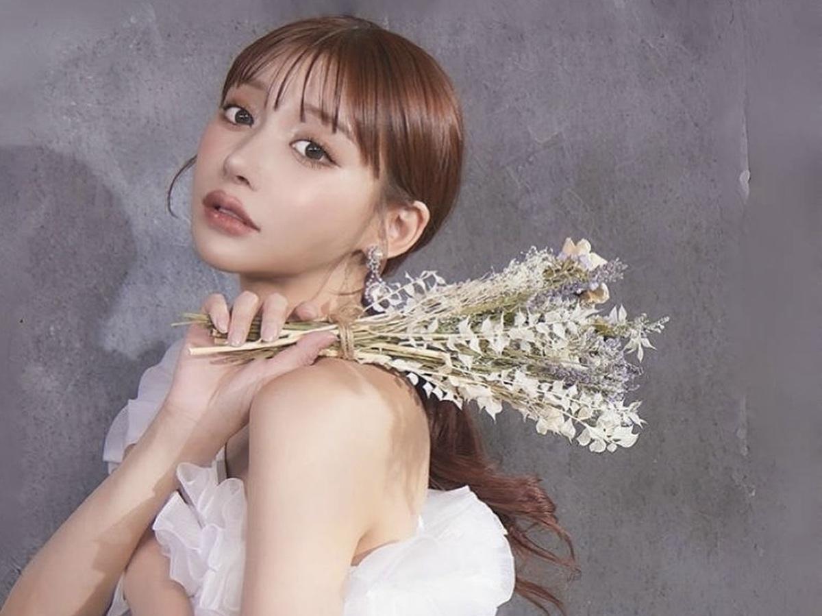 36歲的明日花依然有價有市。