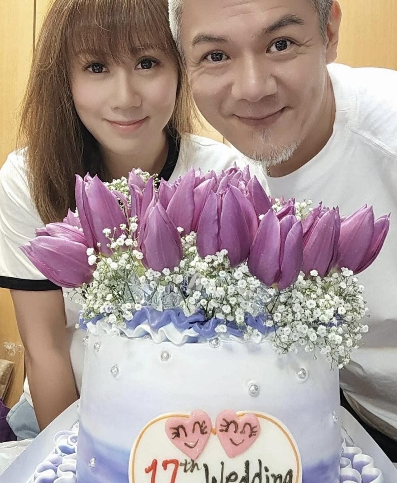 現年54歲的「TVB御用惡人」、彭家麗胞弟彭皓鋒,與太太育有一子兩女。