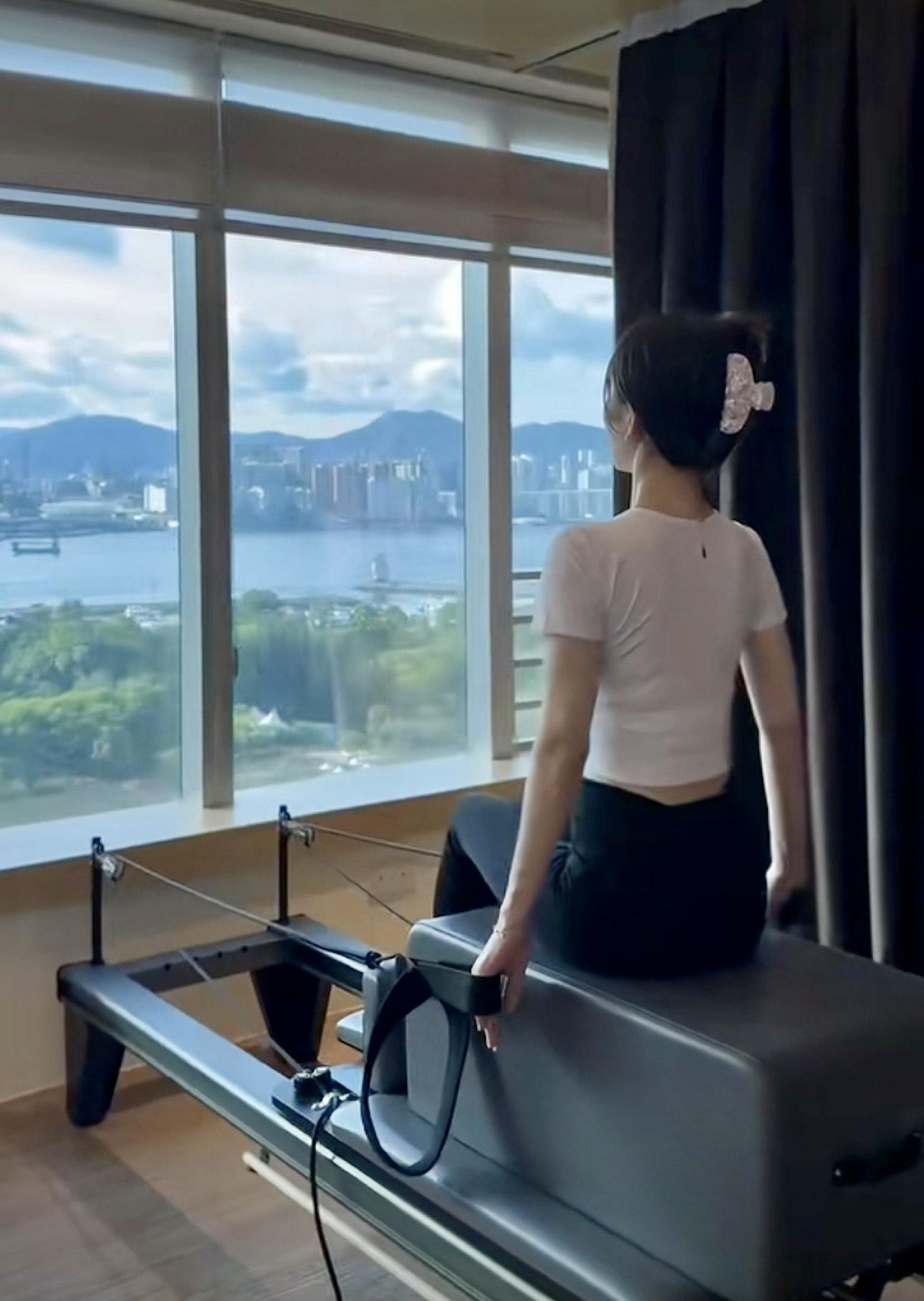 方媛爭取me time去做Pilates ,胎住第三胎身形依然fit爆。