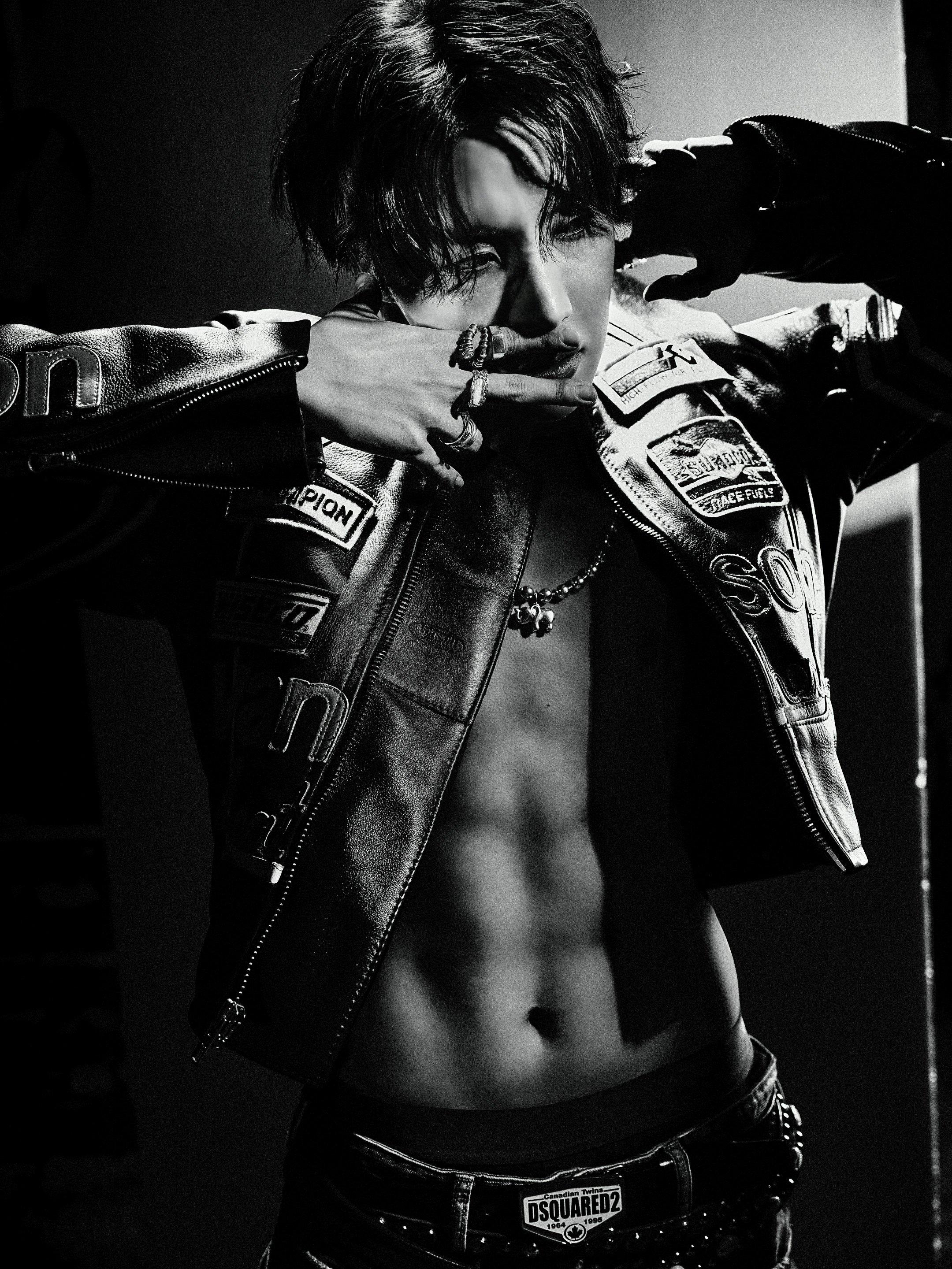 J-Hope的《Killin' It Girl (feat. GloRilla)》是一首hip hop風格歌曲,表達他對一見鍾情的激動心情。`