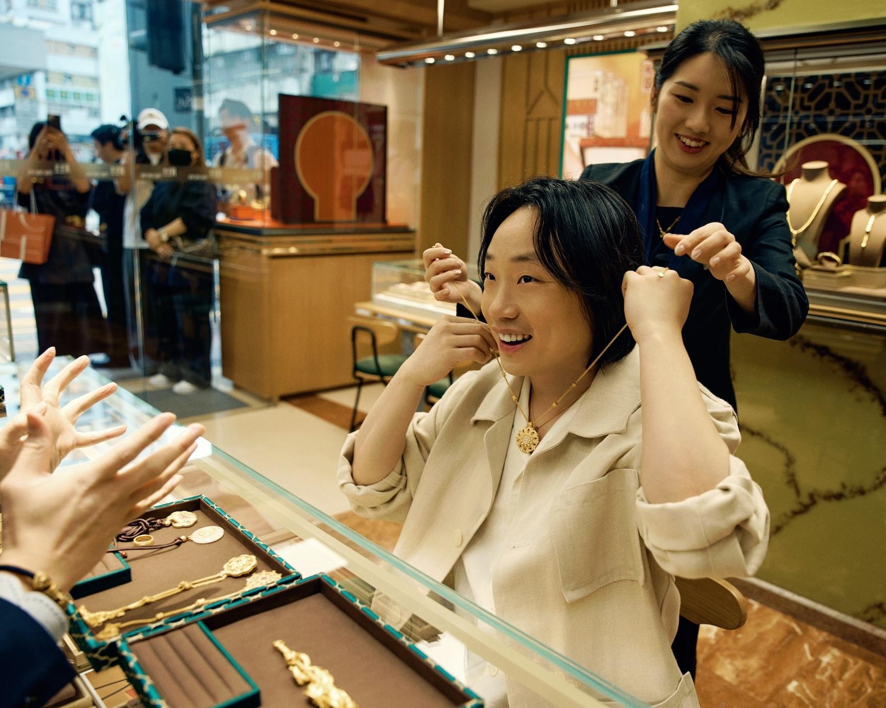 歐陽萬快狂掃心頭好。