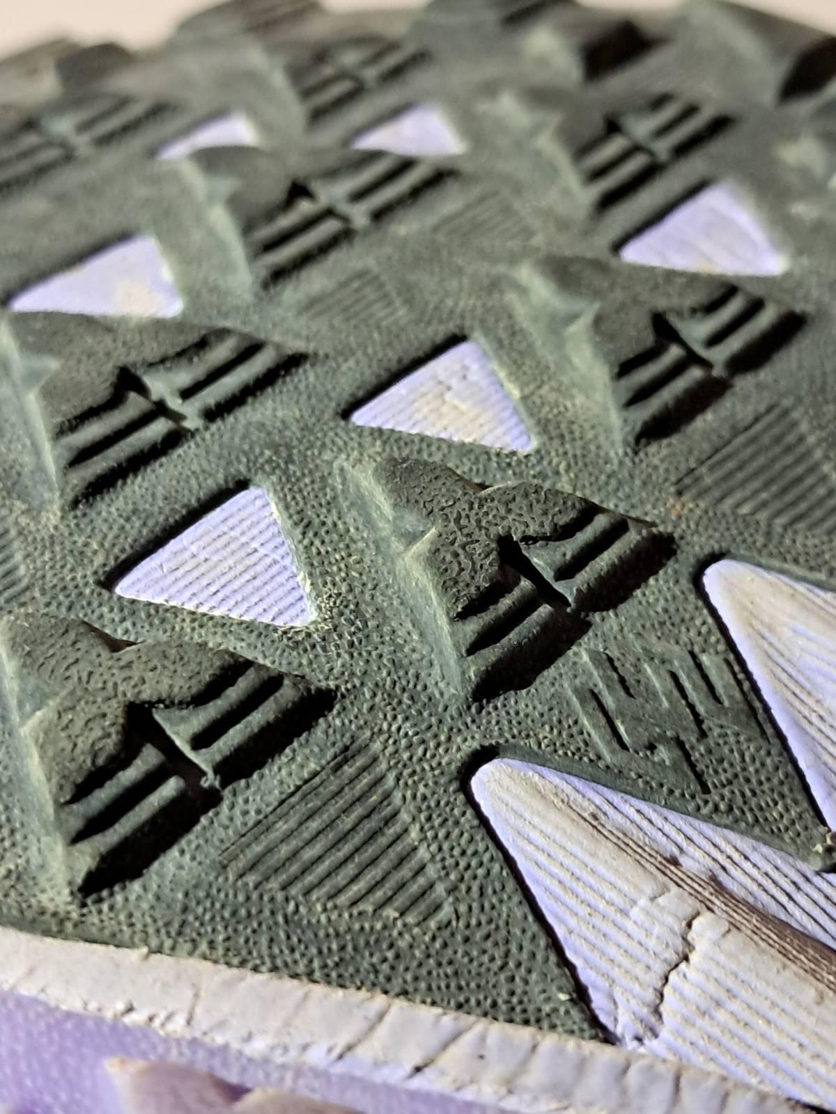 的盧2 PRO的鞋釘有助靈活快速落山。