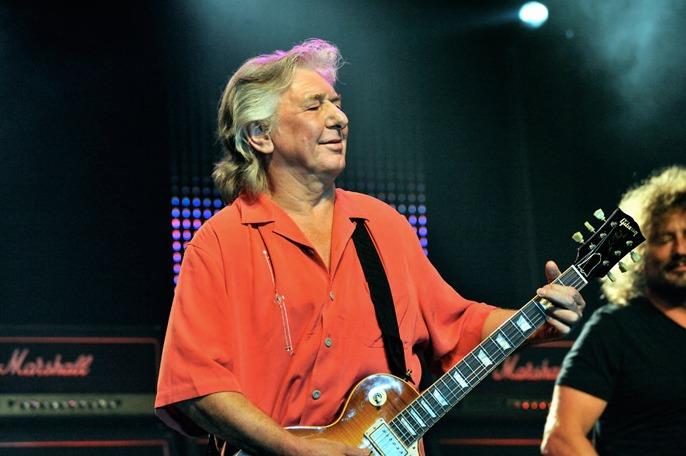 Mick的演奏籃調味十足,這亦是他及Bad Company能夠在美國樂壇大紅的原因。