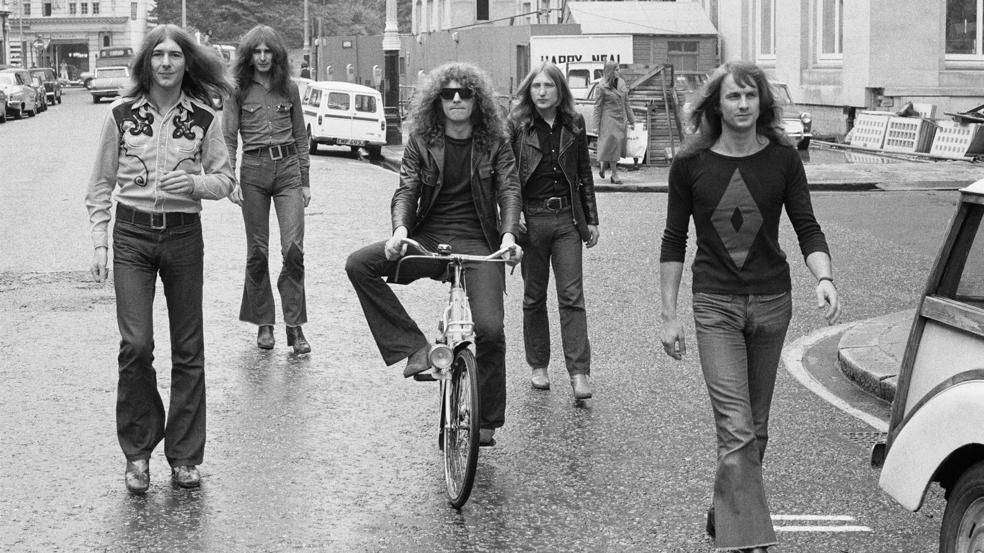 樂隊Mott the Hoople。