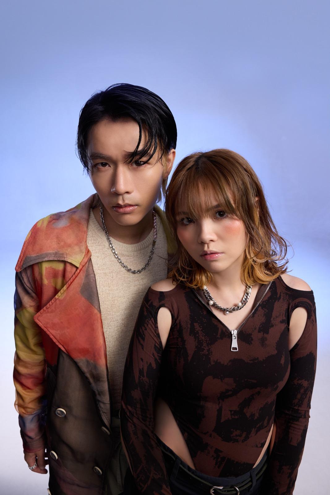 二人決定組合名稱已由per se變成了PER SE。