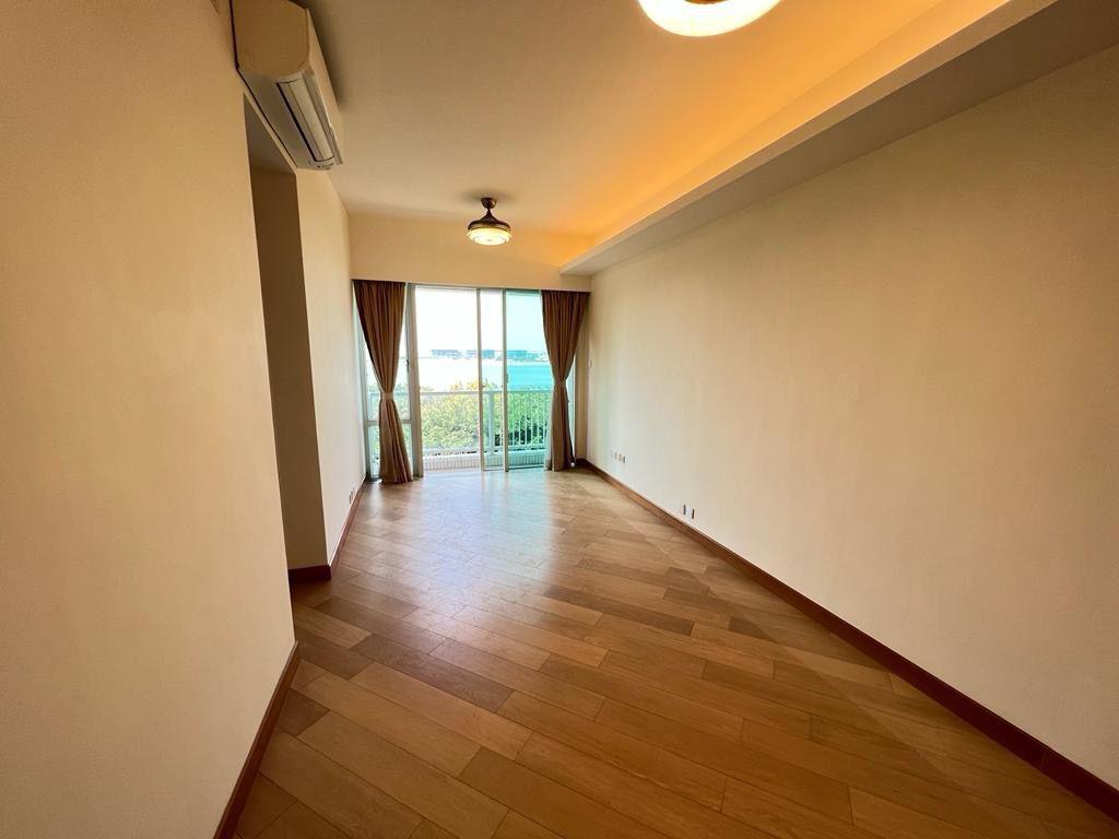 單位屬兩房間隔,長方形大廳間隔實用。(圖為售出單位的樓下同呎戶,代理提供)