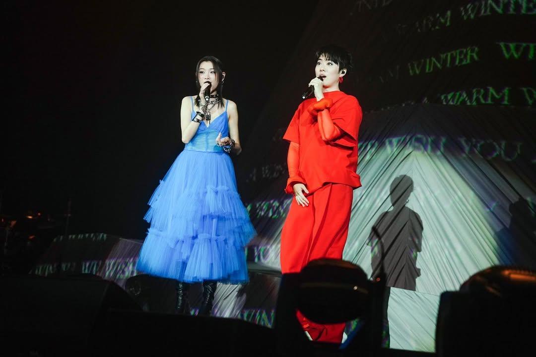 岑寧兒不僅以音樂治癒人心,私下也是陳蕾的學習和傾訴對象。(IG@Pantherchan)