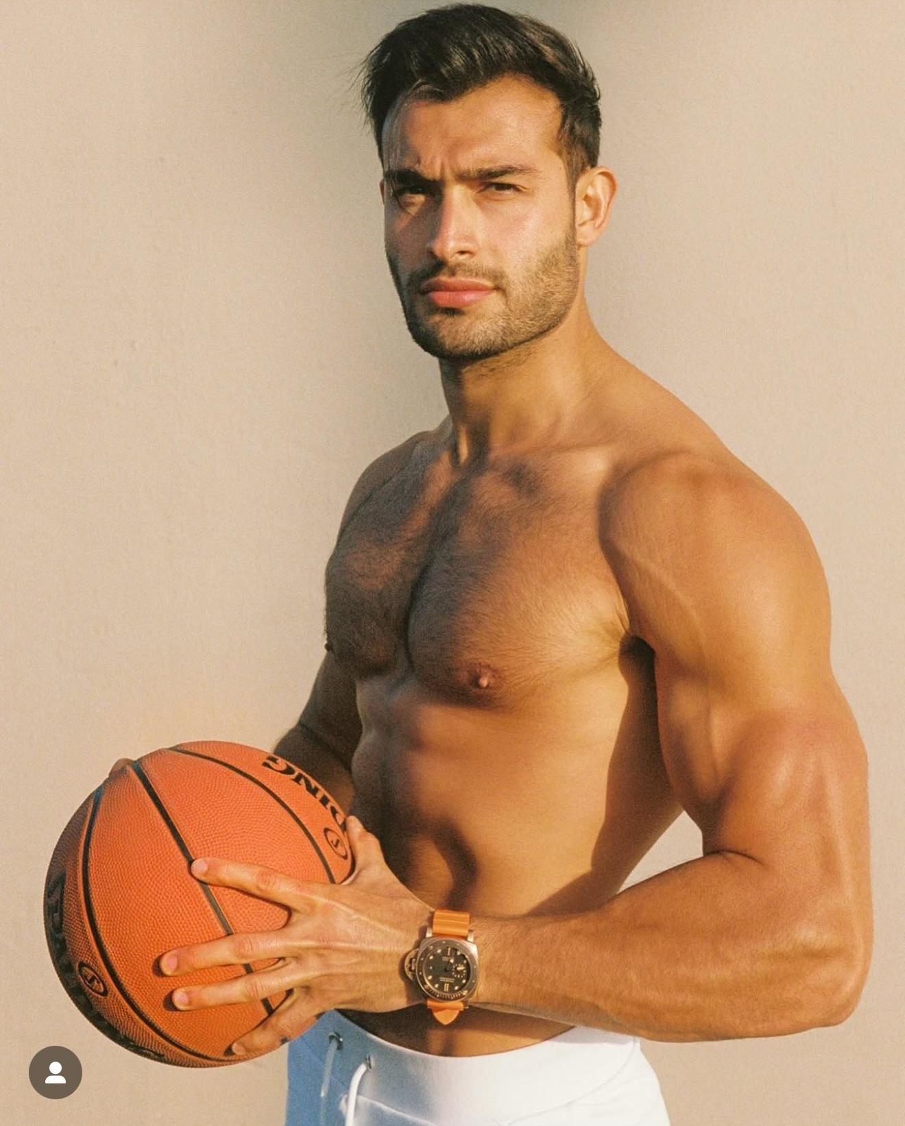 Sam Asghari除了是一位及演員,他亦是一位私人健身教練。