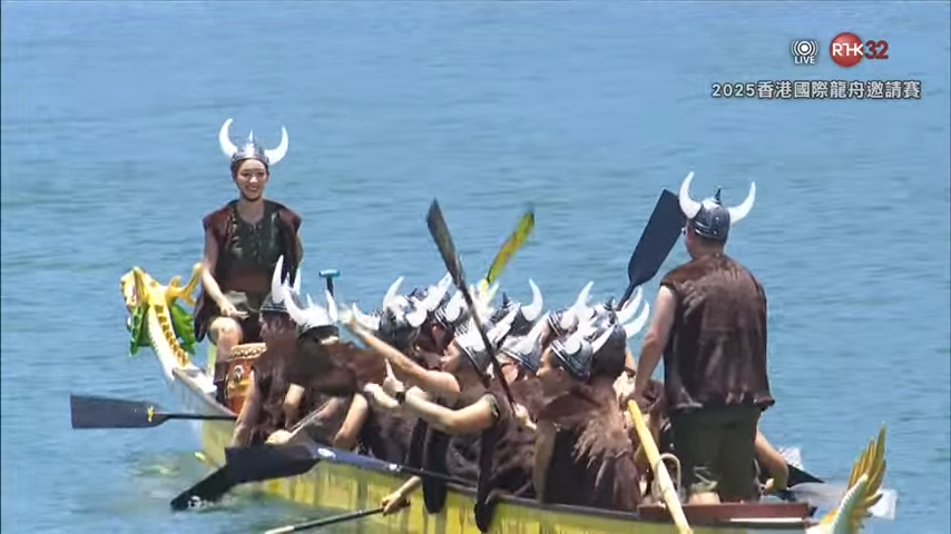 余香凝的隊伍叫「馴龍記」,隊員估計是電影公司的員工。