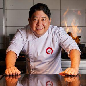 在利馬出生的創辦人Mitsuharu Tsumura曾於美國及大阪鑽研廚藝。