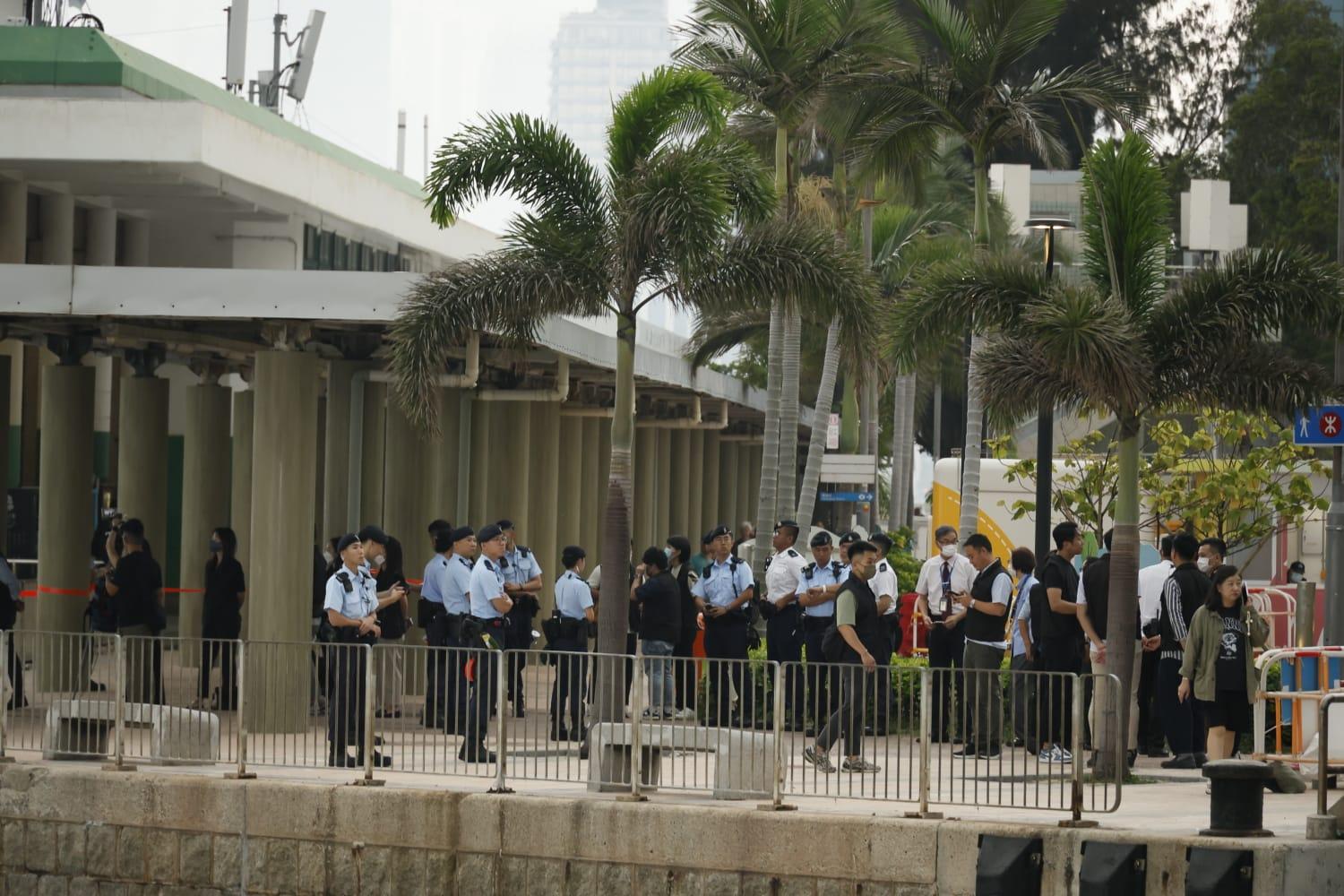 國安處拘5男女,涉報假案放炸彈及宣揚港獨台獨。(林俊源攝)