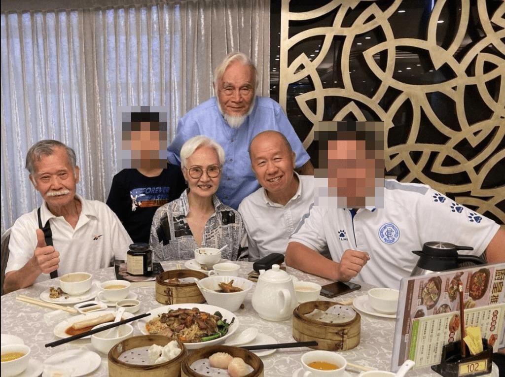 2024年8月,雪妮與唐佳一齊參與友人聚會。