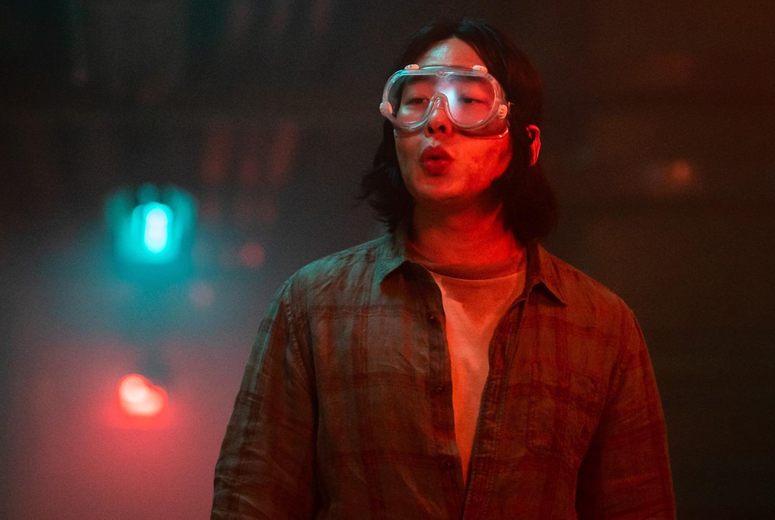 安宰弘片中與劉亞仁上演男男接吻場面。