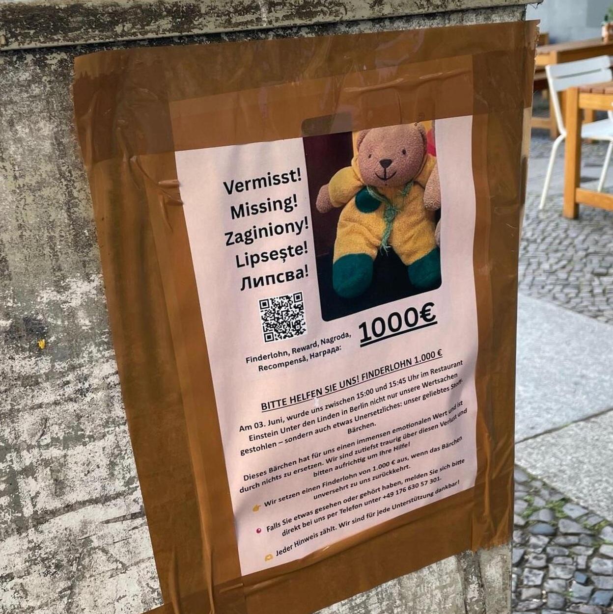 埃倫鮑爾在柏林街頭到處張貼尋熊告示。(互聯網)