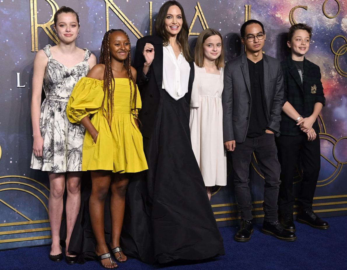 沒有畢彼特,子女與安祖蓮娜相處融合。