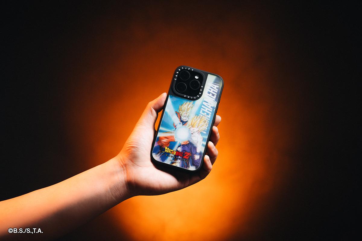 CASETiFY《龍珠》限量版iPhone光柵手機殼。