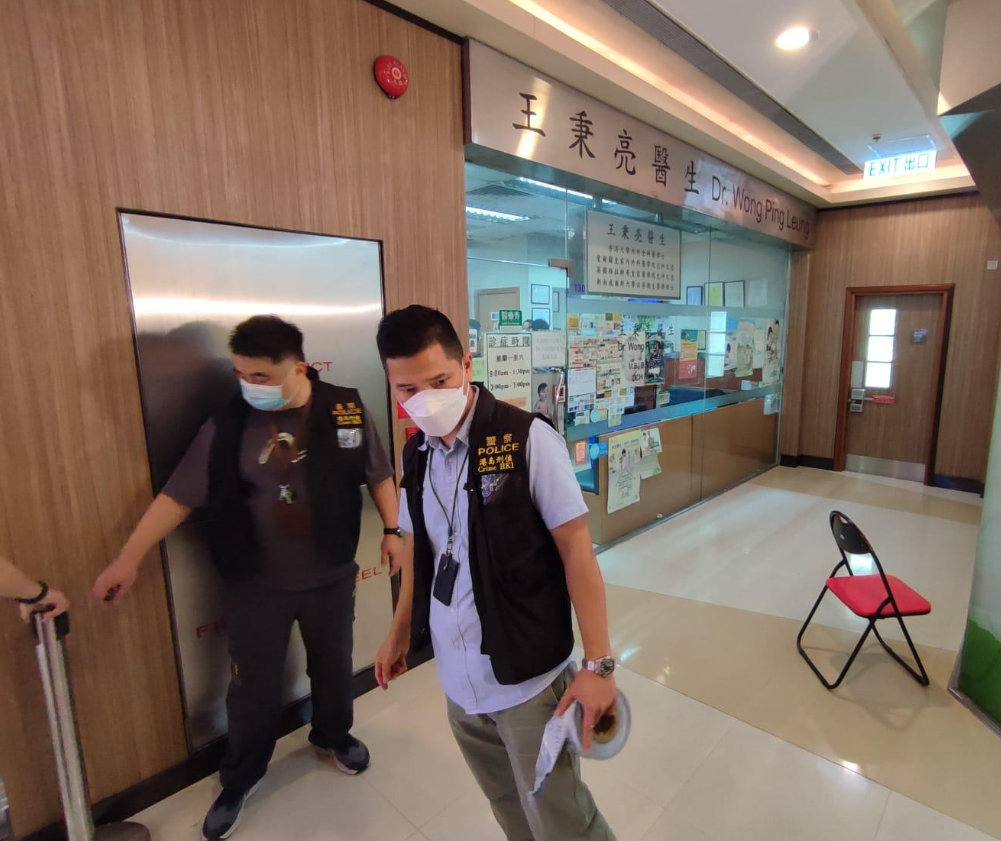 西醫王秉亮承認濫發6600張免針紙