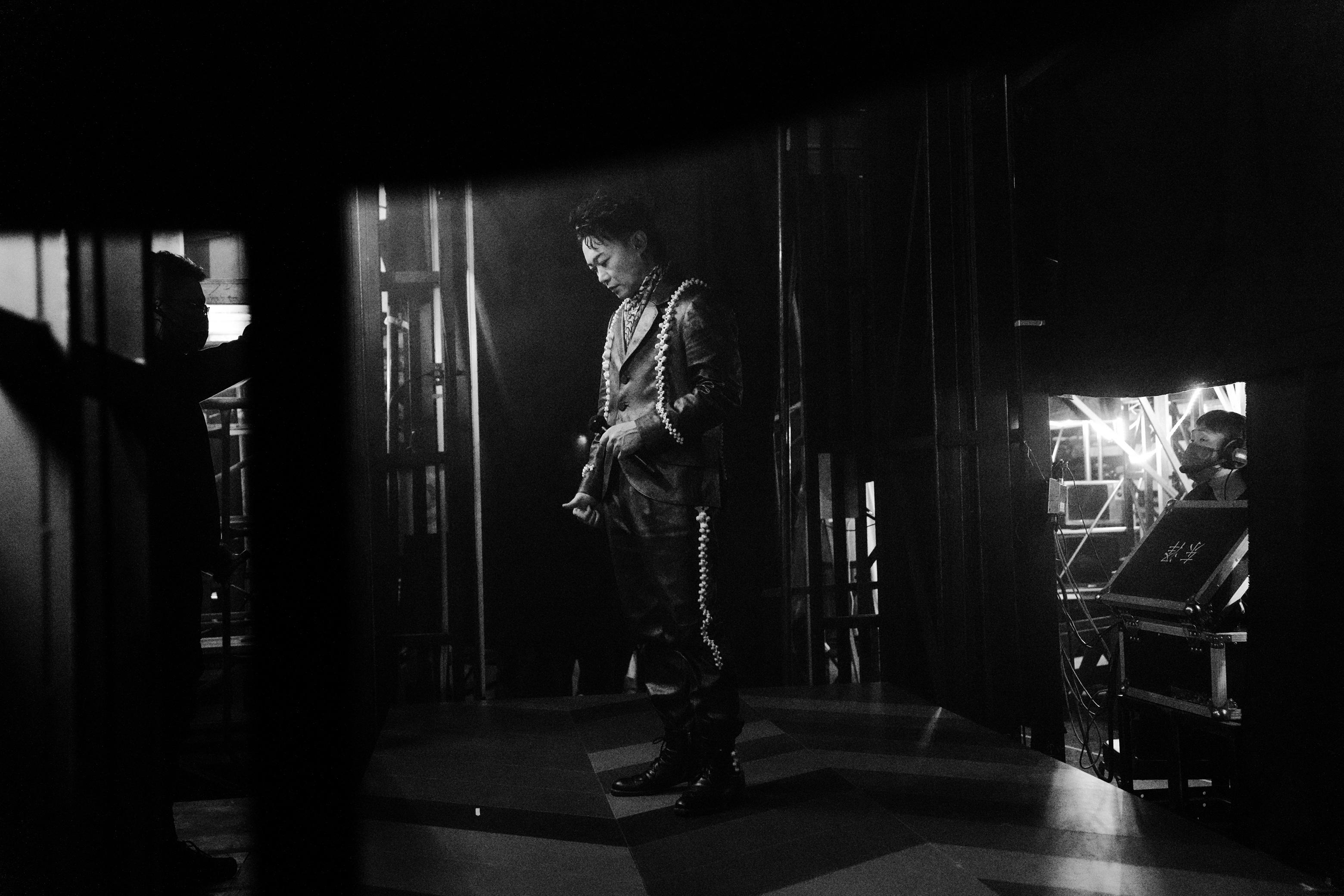 陳奕迅宣布推出《FEAR and DREAMS: NOW is the only reality》紀錄片,記錄2018-2025年的巡演歷程。