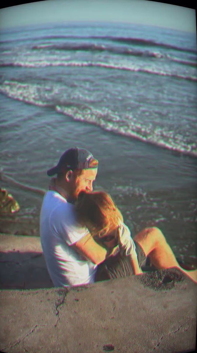 哈里與一對仔女相處的片段罕有曝光。(互聯網)