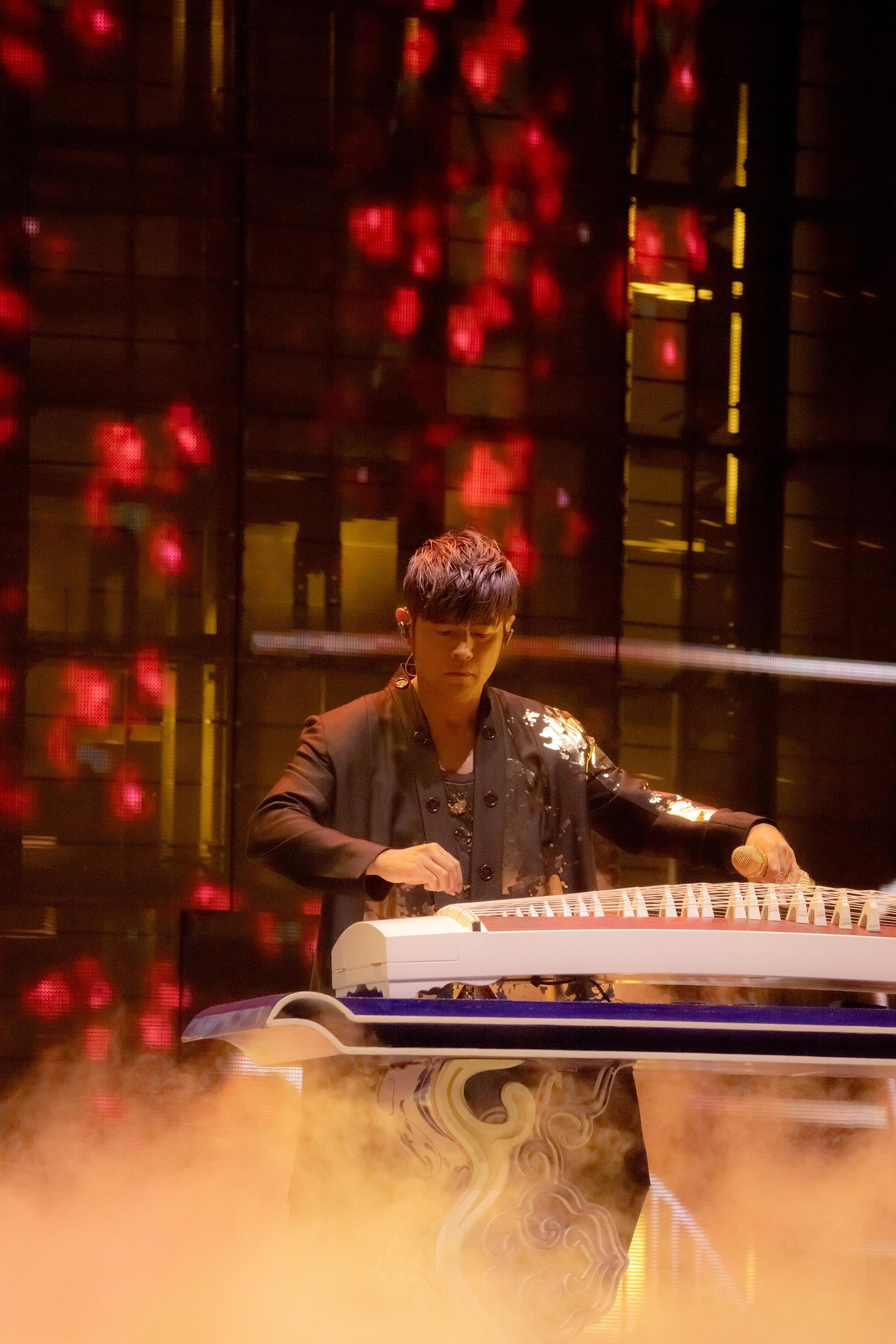 香港警方接獲接近百宗關於周杰倫演唱會門票騙案,總損失金額超過$170萬港元。