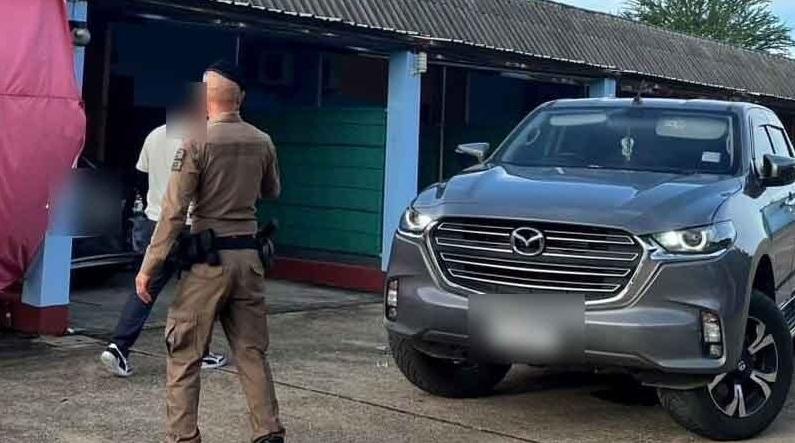 警員到場,喝止小三老公。(互聯網)