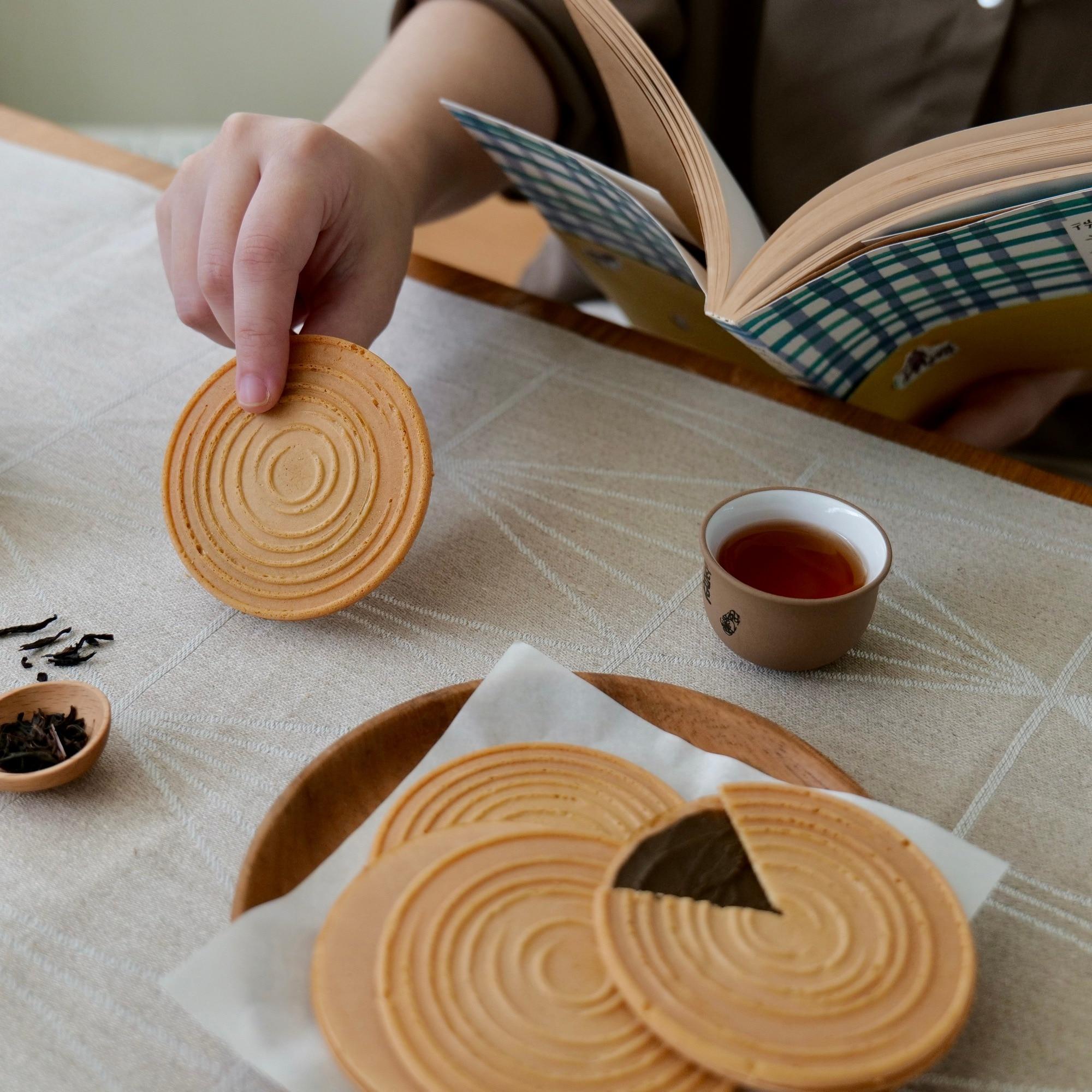 精選法蘭酥系列原價$28,優惠價$23。