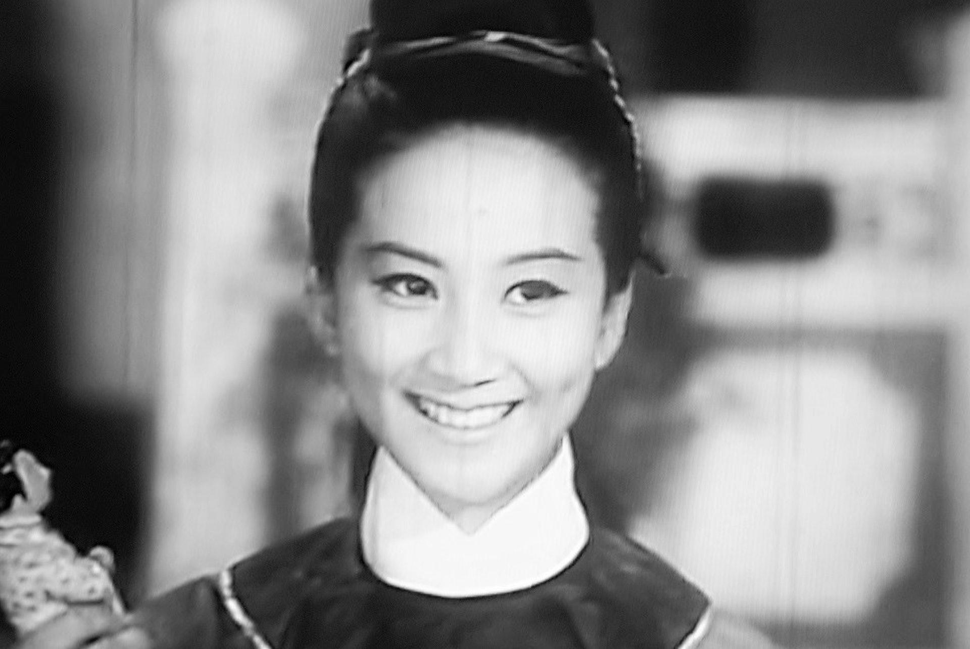 薛家燕年青的時候。