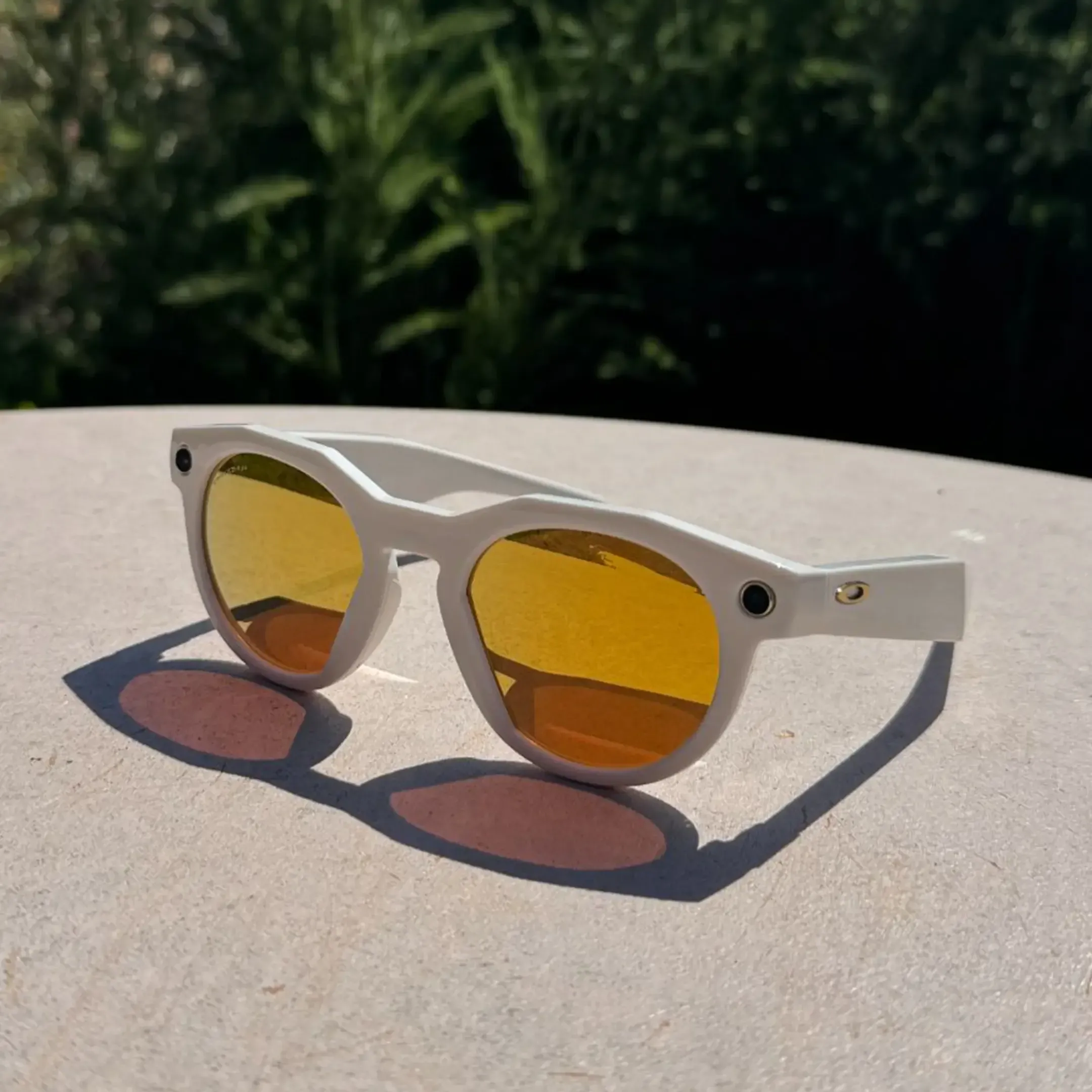 Oakley Meta HSTN限量版Desert 24k Prizm Polar。