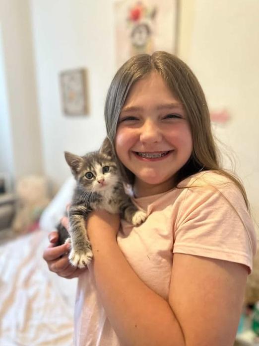 Piper與小主人合照。(互聯網)