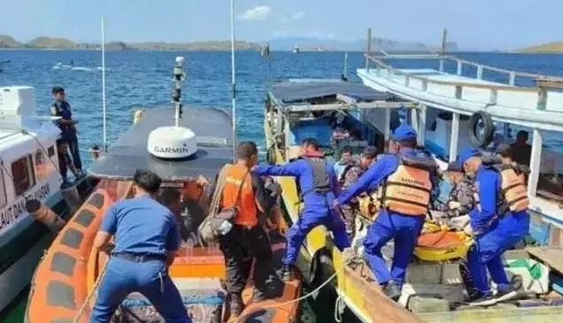 中國女遊客遇溺,印尼救援隊出動。(互聯網)