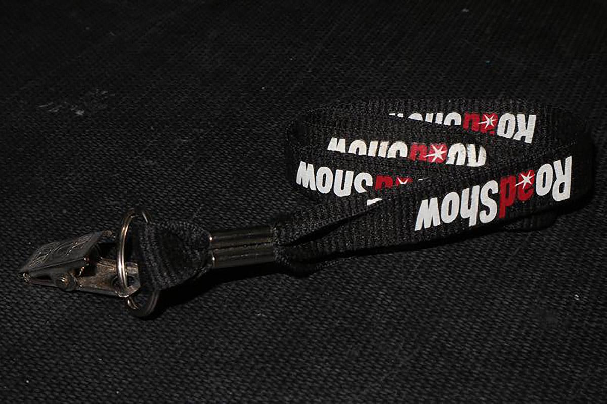 有網民分享現存的路訊通制服和物品。(網民Ricky Lau@FB群組「90年代回憶 (新版)」)