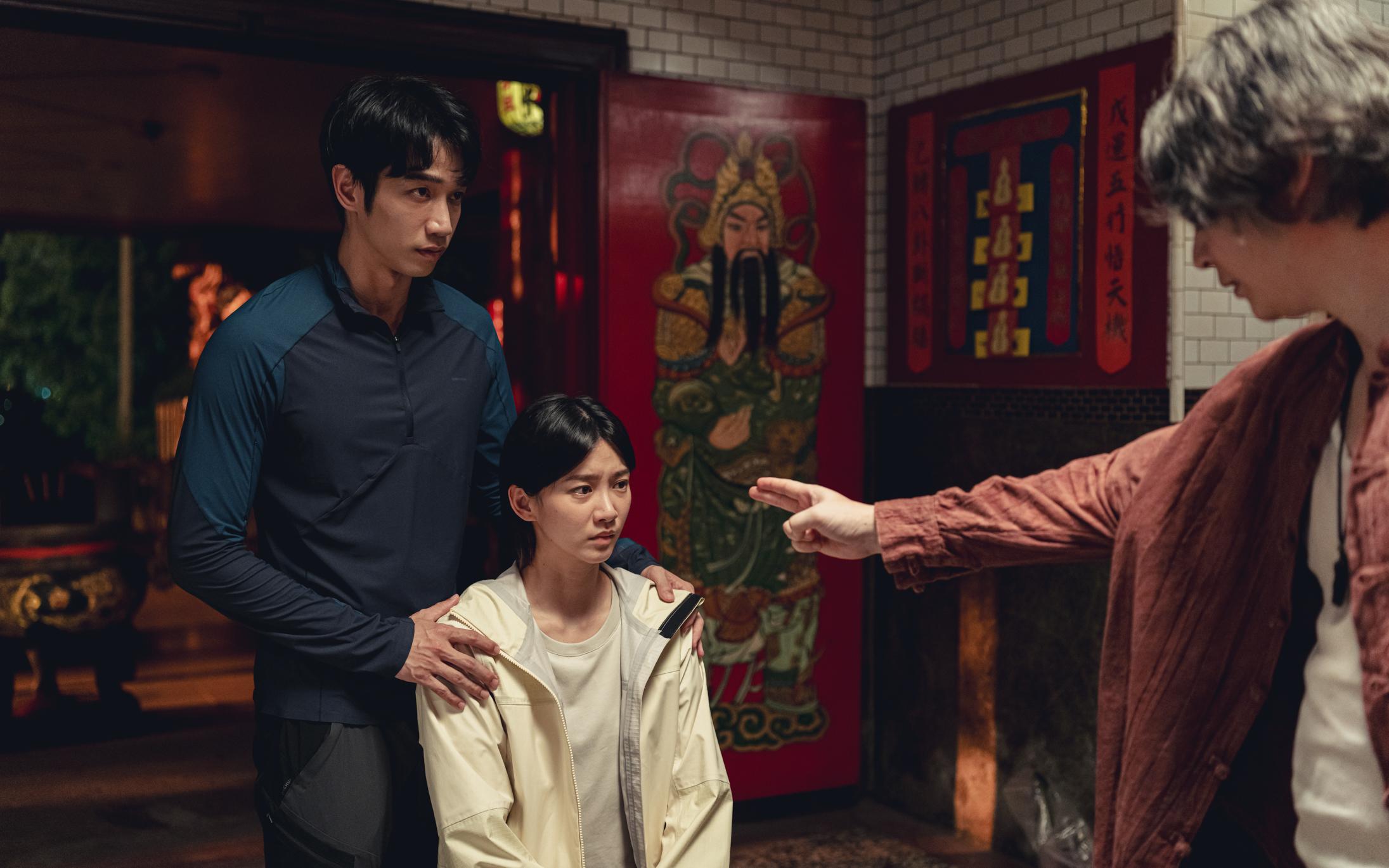 袁澧林和劉以豪在《山忌 黃衣小飛俠》演苦難情侶。