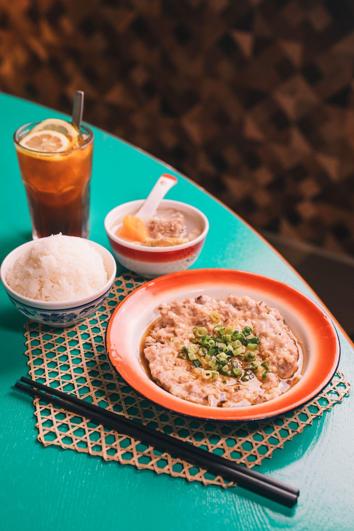 午市套餐$60全包免加一(只限星期一至五,公眾假期除外)