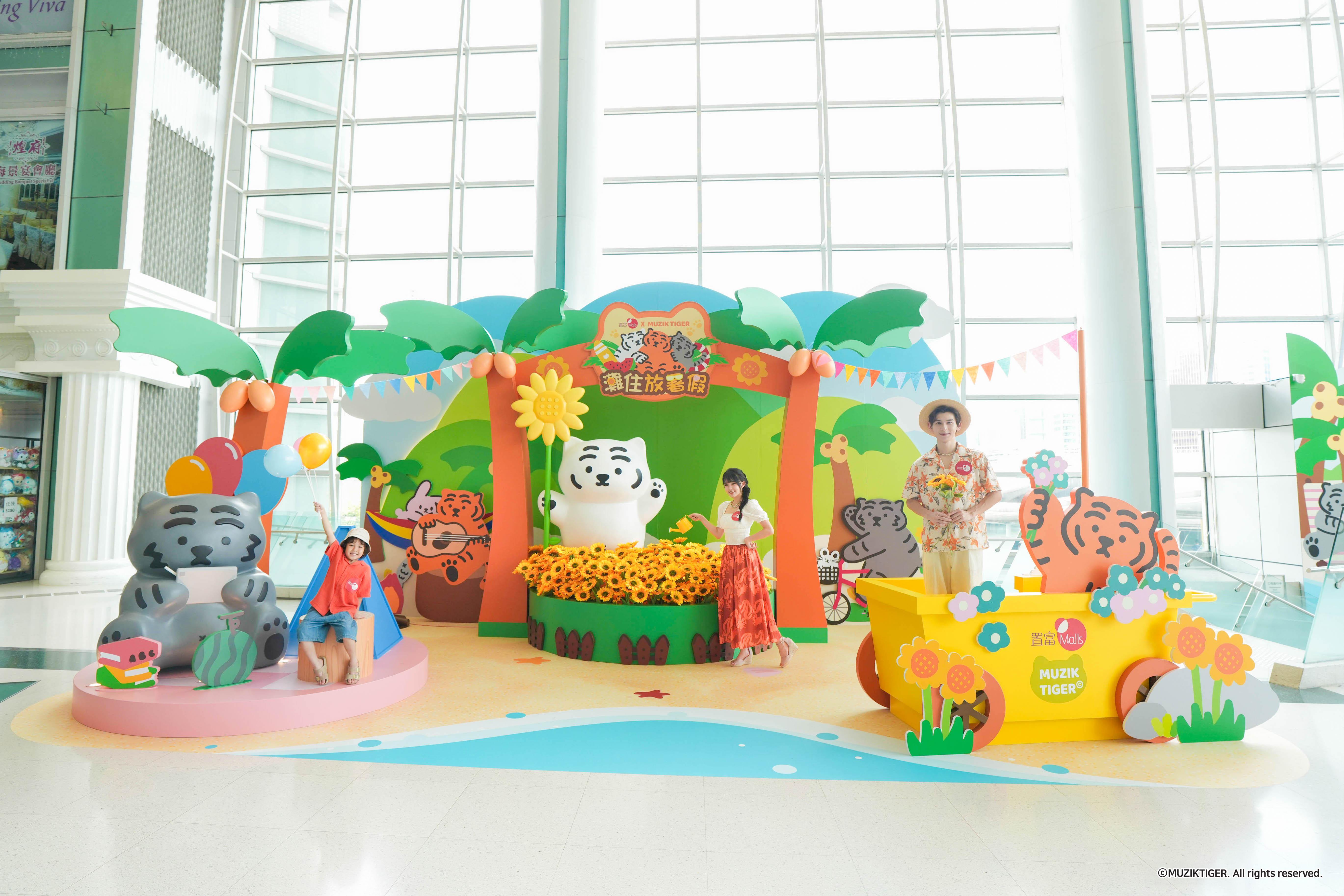 夏天的美景又怎少得燦爛盛放的太陽花海!於置富都會舉行的Farm & Sum夏日豐收祭