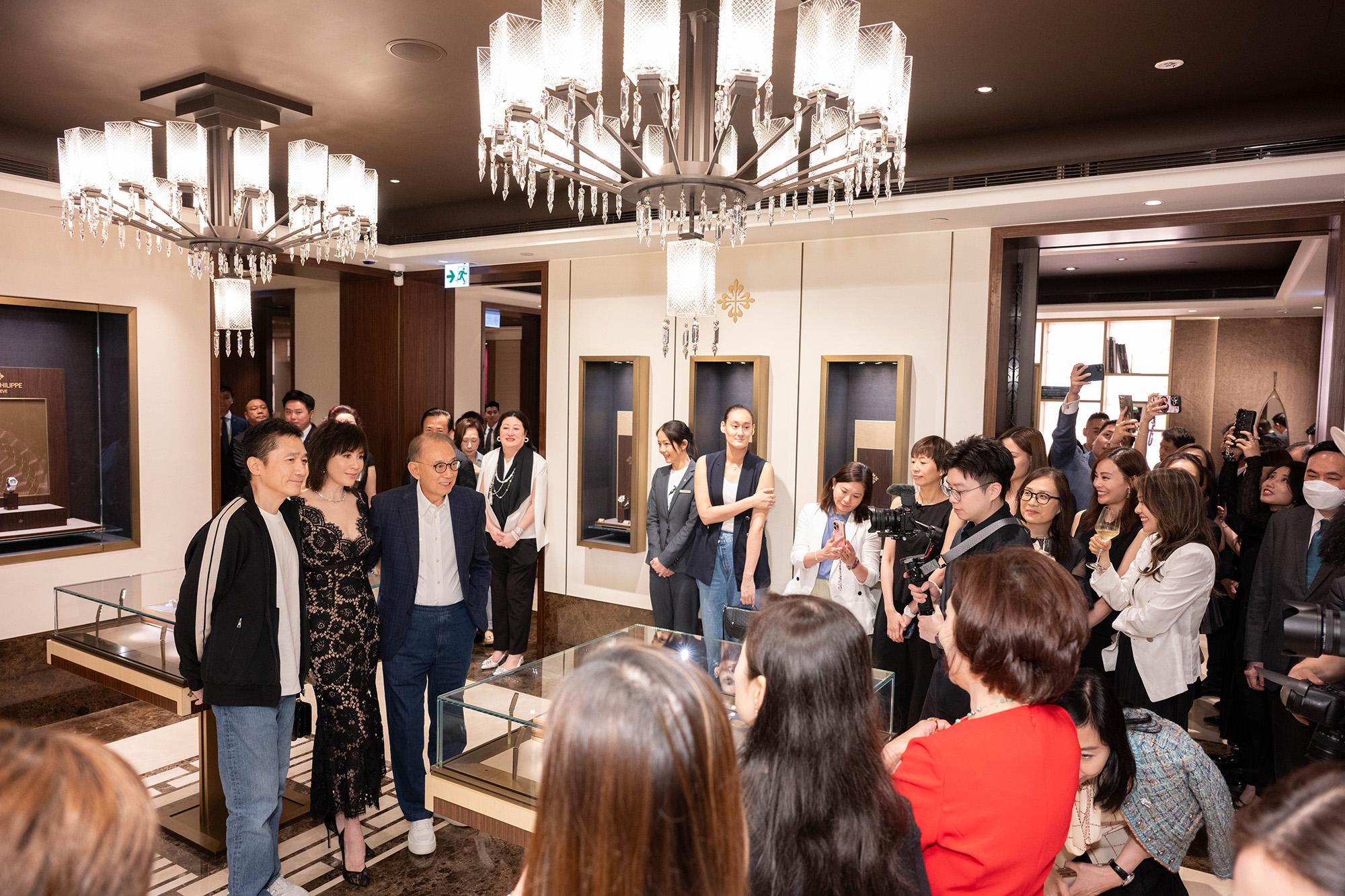 梁朝偉及劉嘉玲親臨英皇鐘錶珠寶全新百達翡麗專門店觀賞名錶。