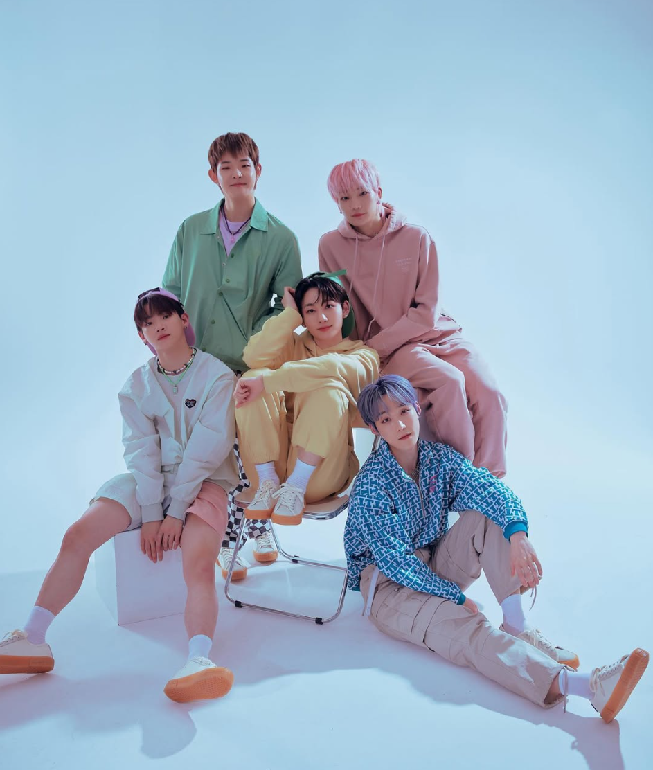 JAEHYUN在2020年6月以五人男團F.able成員身份出道。