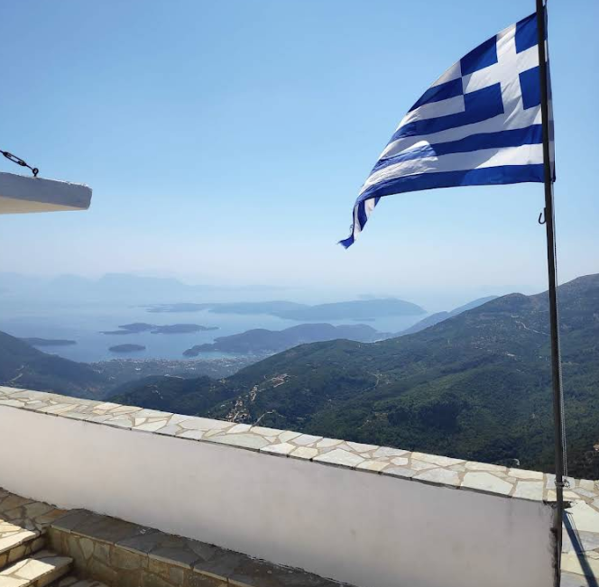 「先知以利亞教堂」據報是求婚的熱門地點。(互聯網)