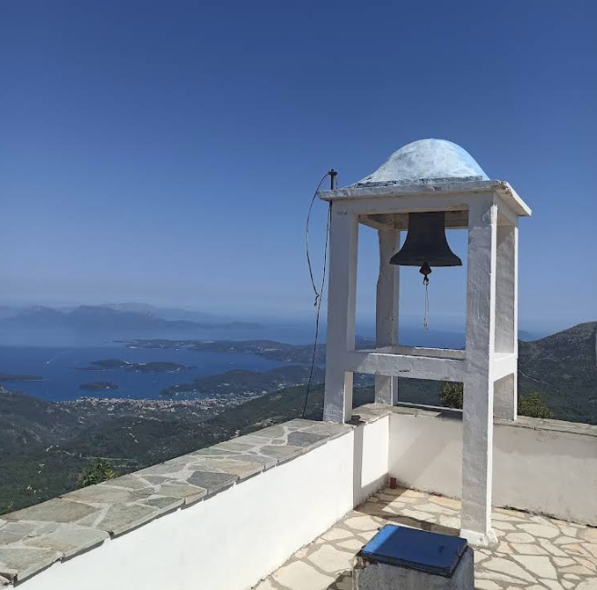 「先知以利亞教堂」據報是求婚的熱門地點。(互聯網)