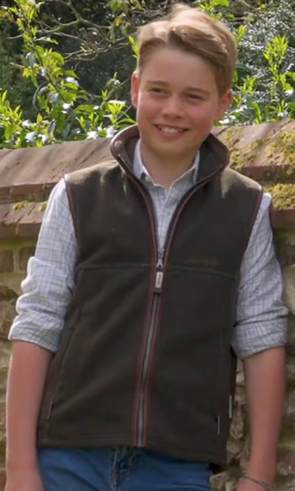 喬治12歲的生日片段。(互聯網)