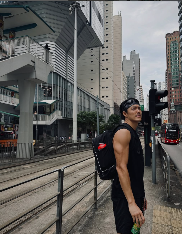 李載允早前來港拍劇並遊覽。(圖:李載允IG)