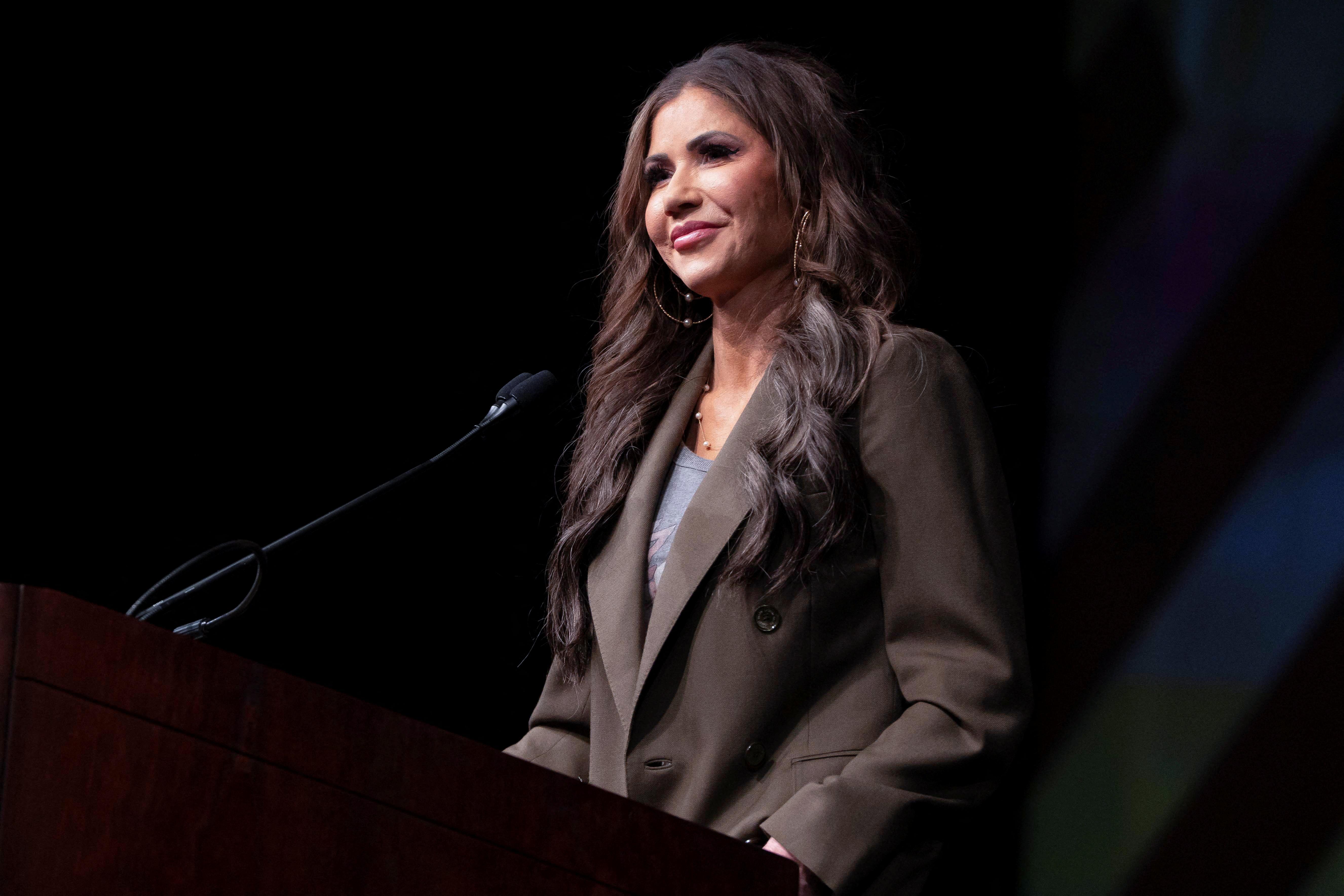 預計奇洛李維斯的6隻失錶,會由美國國土安全部長諾姆帶回美國。